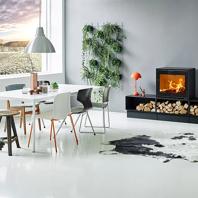 CONTEMPORARY WOOD STOVE