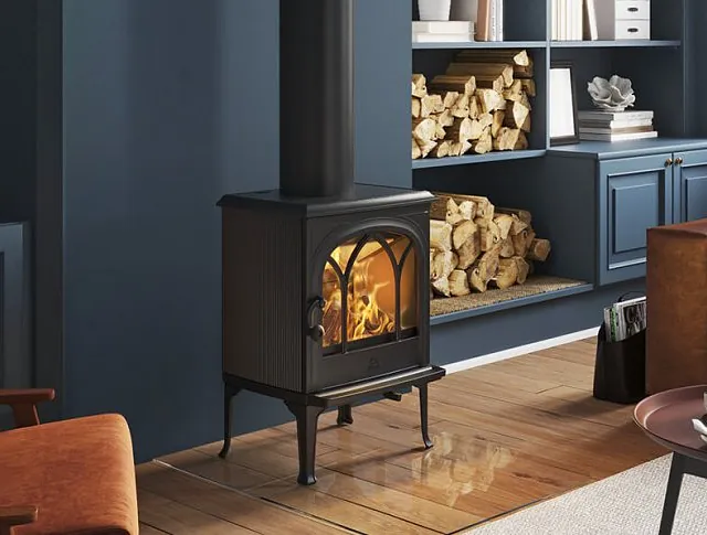 TRADITIONAL WOOD STOVES