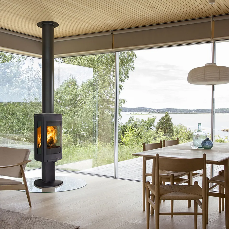 CONTEMPORARY WOOD STOVE