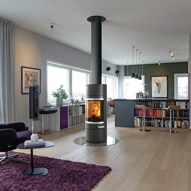 CONTEMPORARY WOOD STOVE